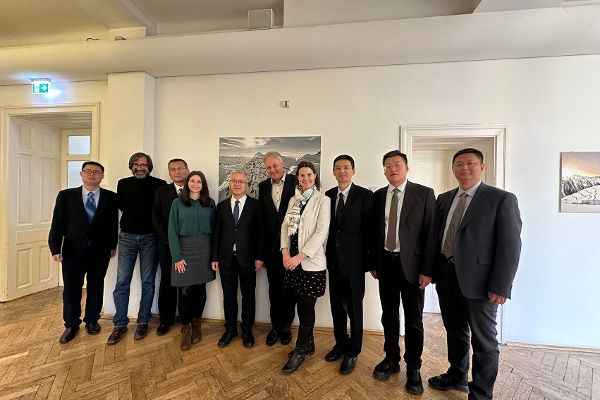 Chinesische Expertendelegation aus Mentougou in Wien