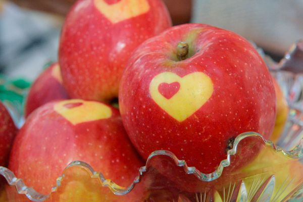 Äpfel mit Herz