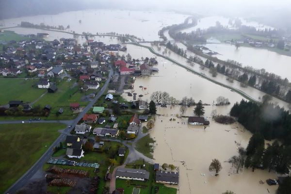 Luftaufnahme - Überflutungen an der Gail bei Rattendorf