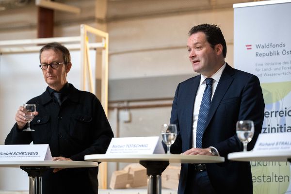 Pressekonferenz Neue Stiftungsprofessur Holzbau
