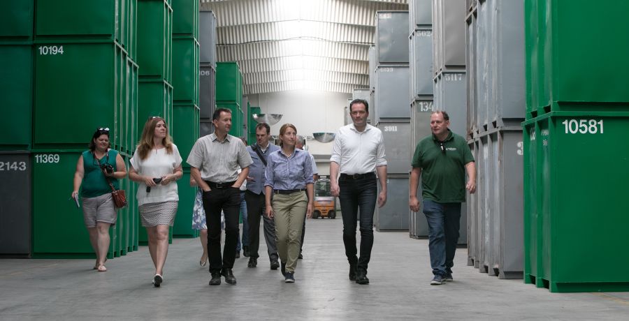 &lt;p&gt;Versorgungssicherheit: Landwirtschaftsminister Norbert Totschnig besuchte zwei Unternehmen der Saatgutwirtschaft in Probstdorf. &amp;Ouml;sterreich produziert sein gesamtes Getreide-Saatgut selbst und unabh&amp;auml;ngig von Importen.&lt;/p&gt;