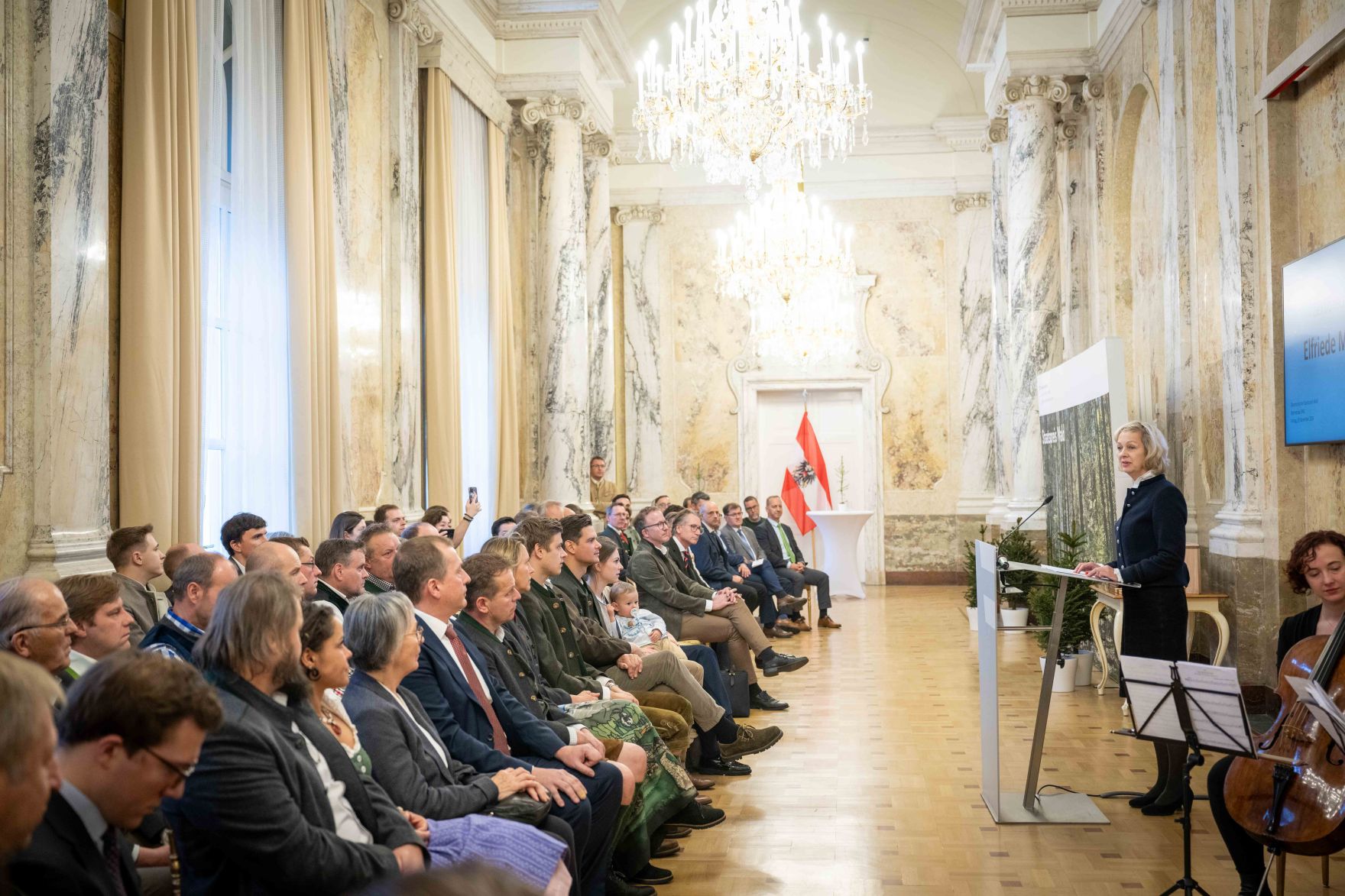 Mit dem &bdquo;Staatspreis Wald&ldquo; werden in sechs Kategorien Projekte ausgezeichnet, die Gro&szlig;es leisten. Es geht um die Balance zwischen Natur und Wirtschaft sowie die Weitsicht f&uuml;r kommende Generationen.