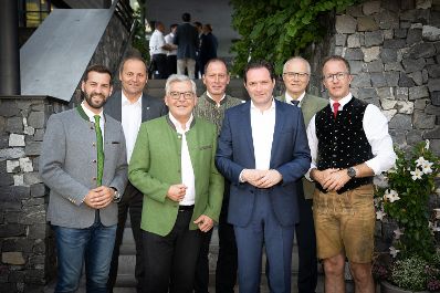 Bundesminister Norbert Totschnig nahm an der Auszeichnung der Vorarlberger Hofk&auml;serei Kegele mit dem AMA GENUSS REGION G&uuml;tesiegel teil.