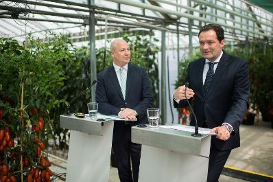 Statistik Austria Generaldirektor Tobias Thomas und Landwirtschaftsminister Norbert Totschnig haben in einer gemeinsamen Pressekonferenz die Ergebnisse der Agrarstrukturerhebung 2020 vorgestellt.