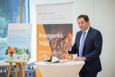 Am 26. August 2022 fand die Pr&auml;sentation des Aktionsprogramms Waldbrand mit Landwirtschaftsminister Norbert Totschnig und Boku-Experte Harald Vacik statt.