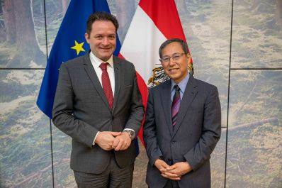 Landwirtschaftsminister Norbert Totschnig wurde von dem japanischen Botschafter Herrn Mizuuchi, im Regierungsgeb&auml;ude am Stubenring, besucht.