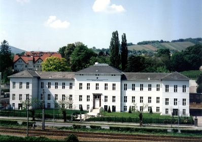 Geb&auml;ude der H&ouml;heren Bundeslehranstalt und Bundesamt f&uuml;r Wein- und Obstbau Klosterneuburg