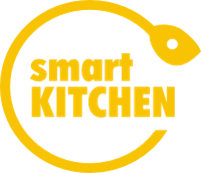 Gelber Schriftzug "Smart Kitchen" mit einem gebogenen Kochlöffel außenherum